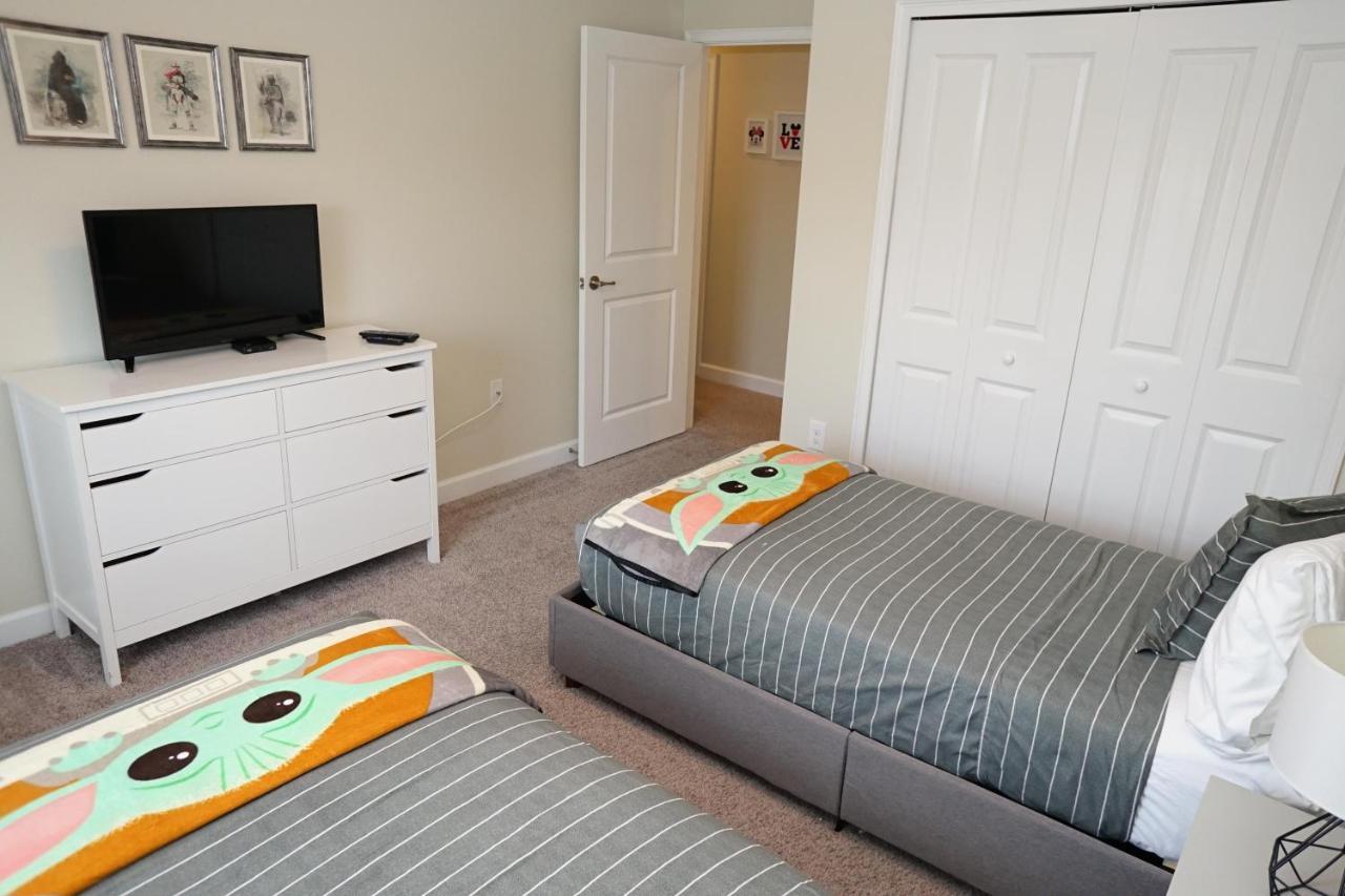 Championsgate- 1565 Four Bedroom Townhouse, Private Pool! Holiday home *
